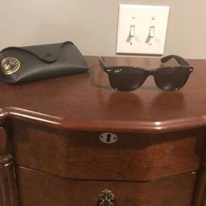 Rayban New Wayfarer Polarized Sunglasses